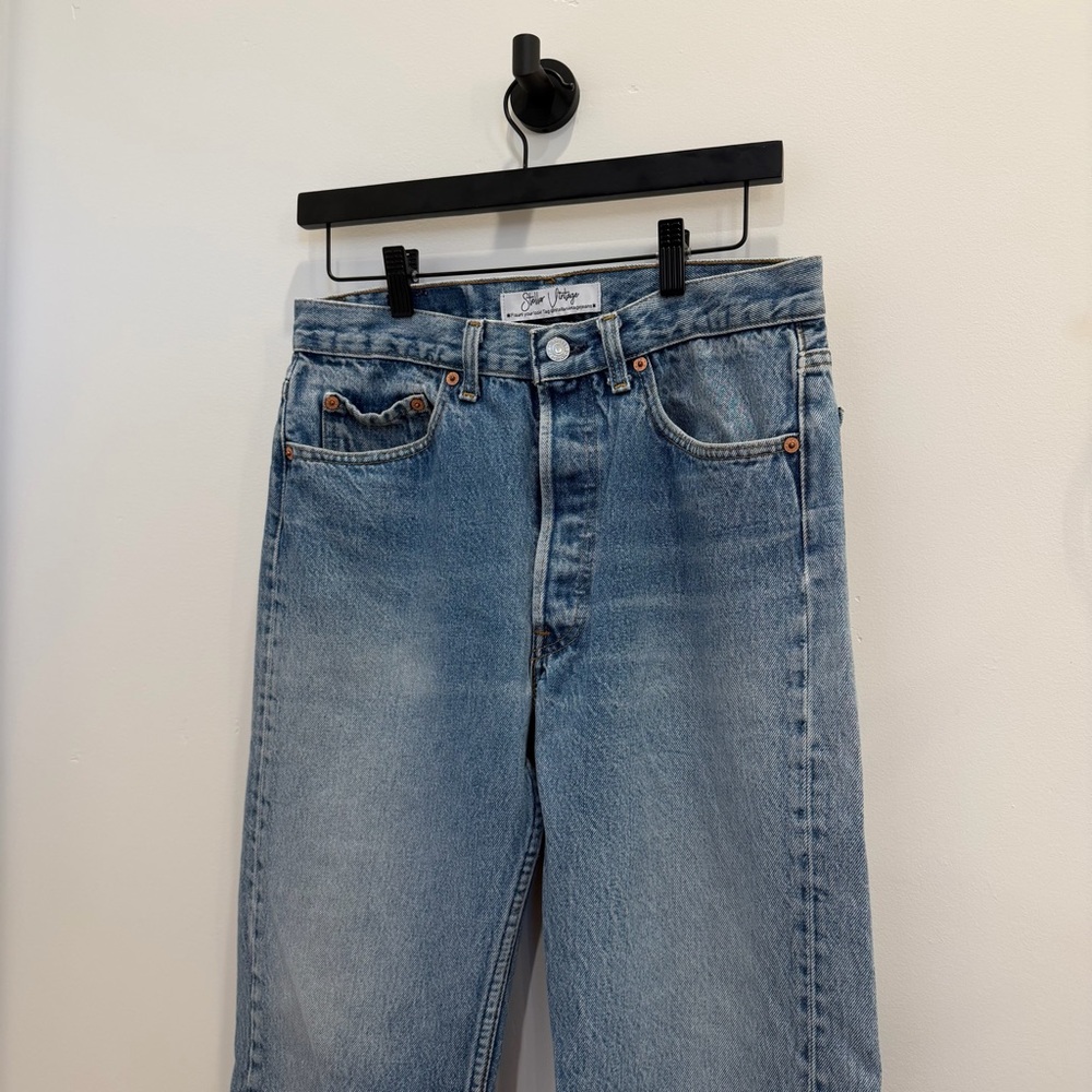 VINTAGE Levi's 501 Medium Blue Denim Jeans - Picture 6 of 8
